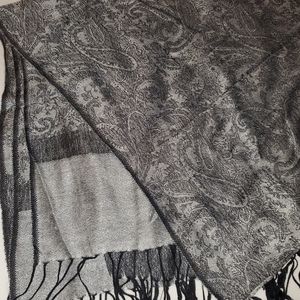 Pashmina-style scarf
